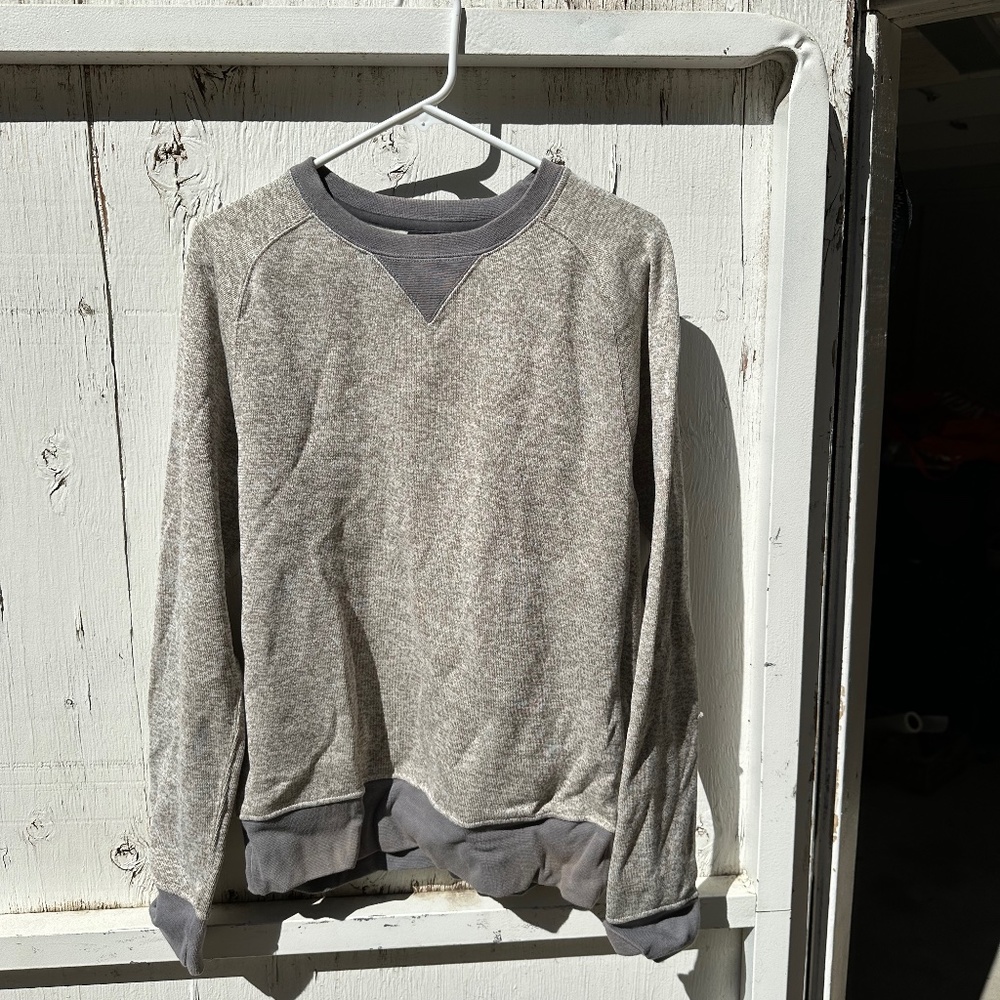 Patagonia crew sweatshirt